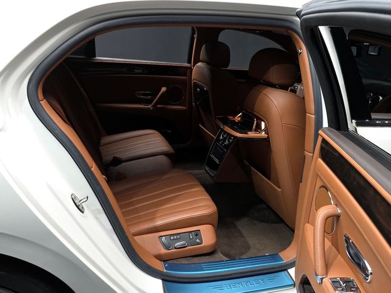 2016 Bentley Flying Spur 4.0 photo 12