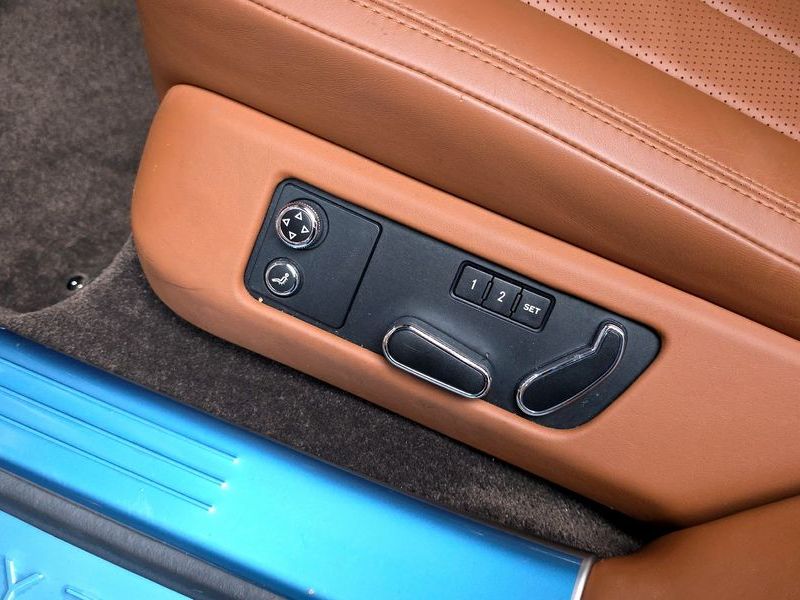 2016 Bentley Flying Spur 4.0 photo 17