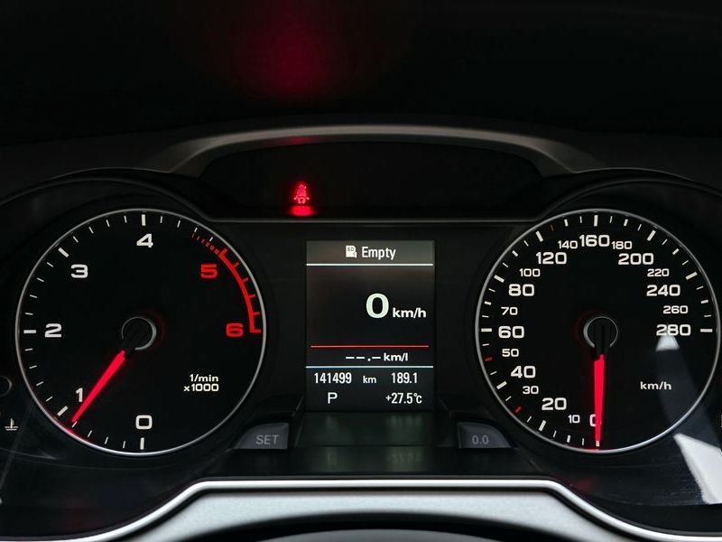 2015 Audi A4 30 TDI Dynamic B8 photo 8