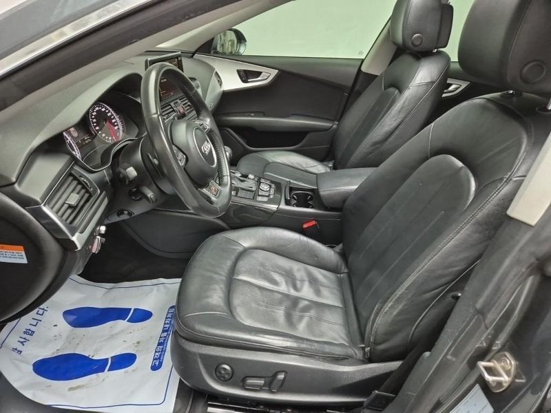 2012 Audi A7 3.0 TFSI Quattro Entry 4G photo 13