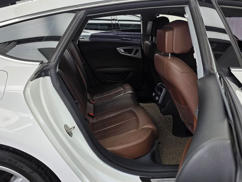 2013 Audi A7 3.0 TFSI Quattro Entry 4G photo 12