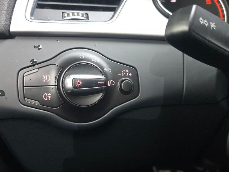 2014 Audi A4 2.0 TDI dynamic B8 photo 16