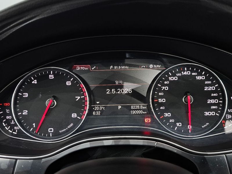 2012 Audi A7 3.0 TFSI Quattro Entry 4G photo 8