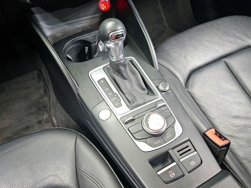 2015 Audi A3 25 TDI Dynamic 8V photo 9