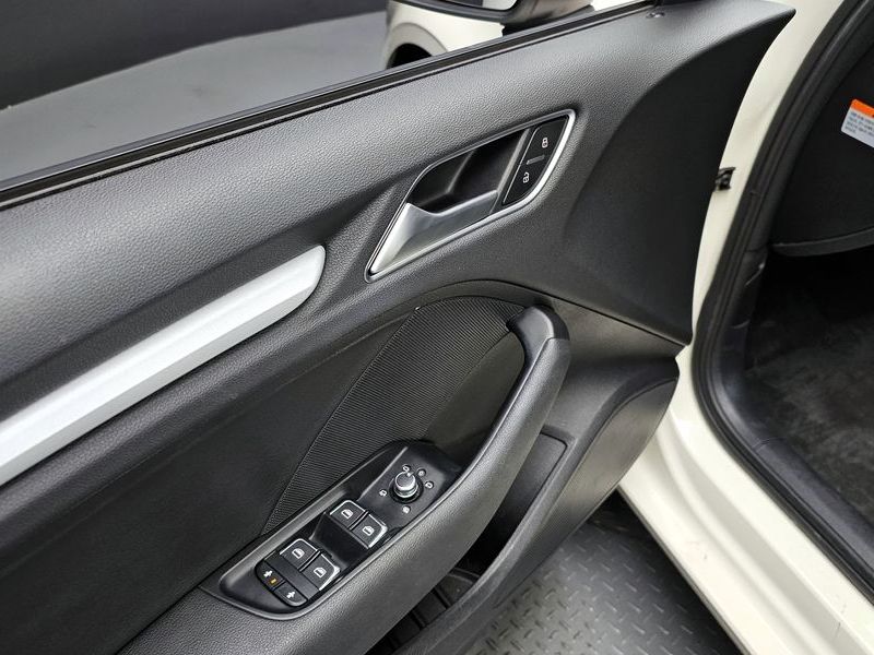 2015 Audi A3 25 TDI Dynamic 8V photo 18