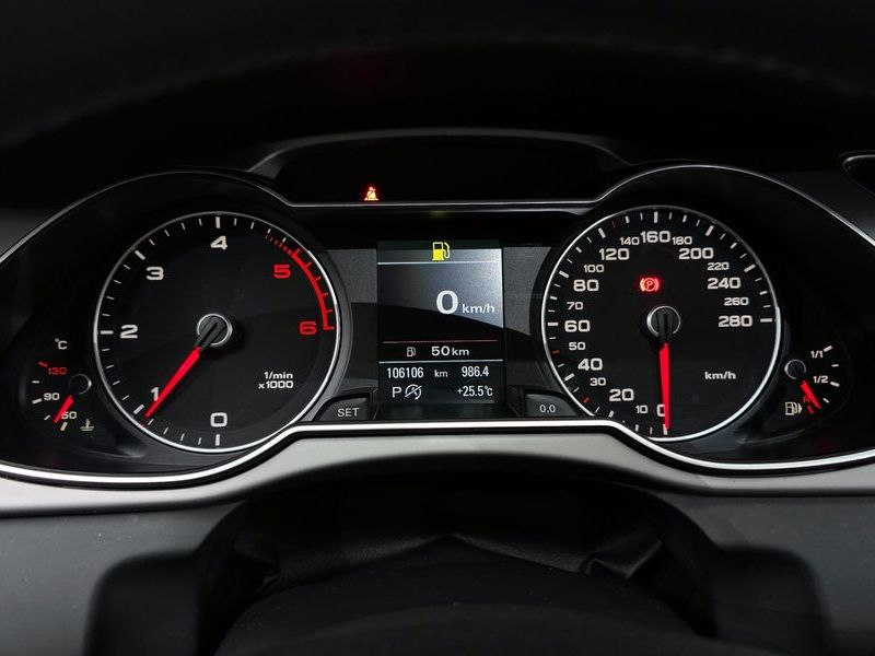 2013 Audi A4 2.0 TDI Quattro Dynamic B8 photo 8