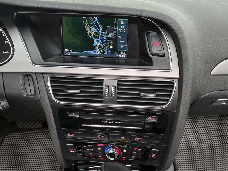 2013 Audi A4 2.0 TDI Quattro Dynamic B8 photo 15
