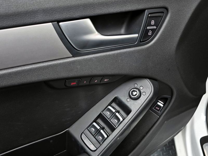 2013 Audi A4 2.0 TDI Quattro Dynamic B8 photo 17