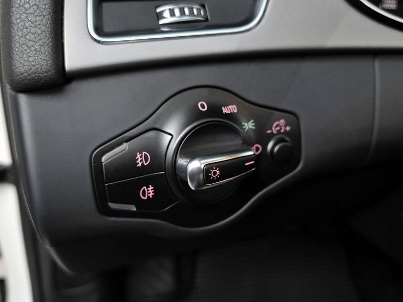 2013 Audi A4 2.0 TDI Quattro Dynamic B8 photo 18