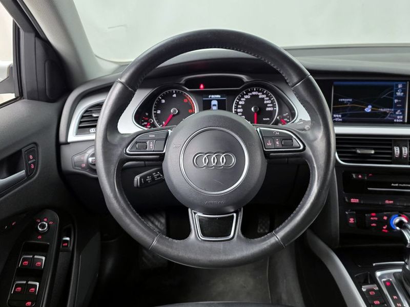 2015 Audi A4 35 TDI Quattro Dynamic B8 photo 13