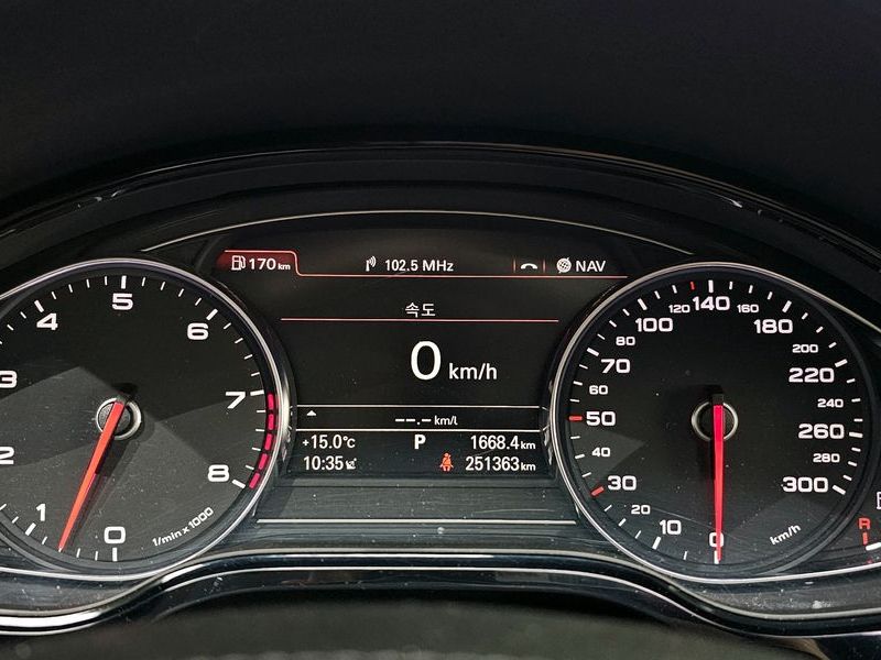 2012 Audi A8 4.2 FSI Quattro LWB D4 photo 8