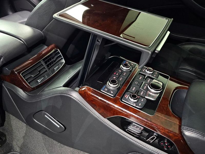 2012 Audi A8 4.2 FSI Quattro LWB D4 photo 17