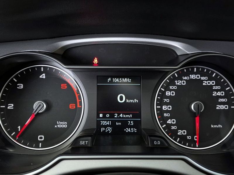 2015 Audi A4 30 TDI Dynamic B8 photo 8