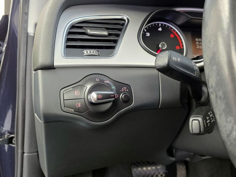 2015 Audi A4 30 TDI Dynamic B8 photo 16
