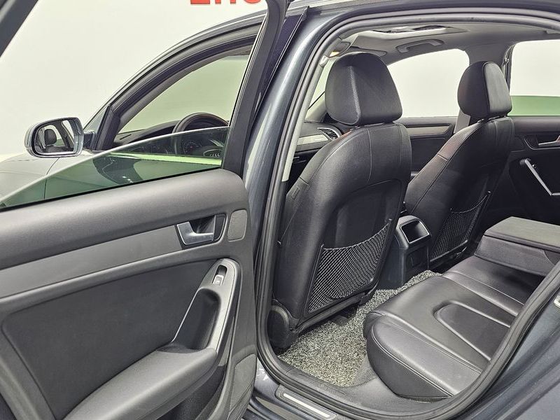 2014 Audi A4 2.0 TFSI Quattro Dynamic B8 photo 11