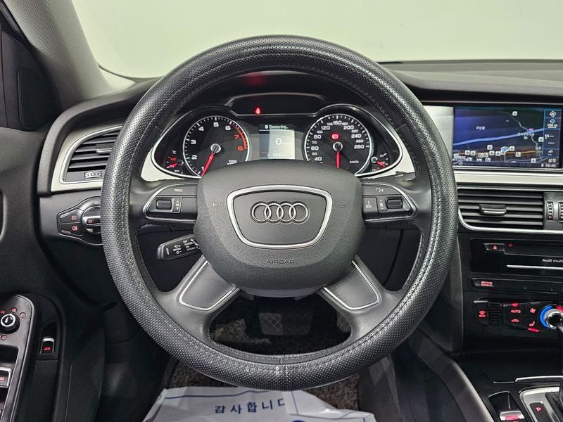 2014 Audi A4 2.0 TFSI Quattro Dynamic B8 photo 16
