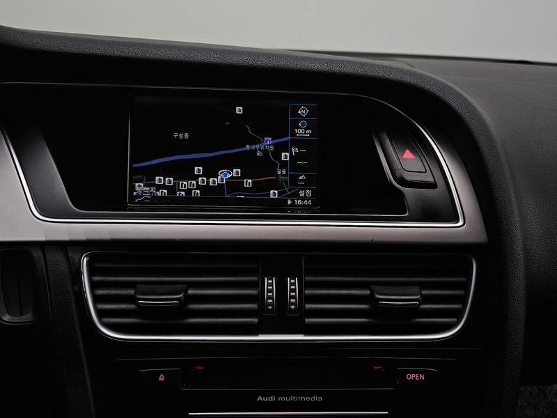 2014 Audi A4 2.0 TFSI Quattro Dynamic B8 photo 17