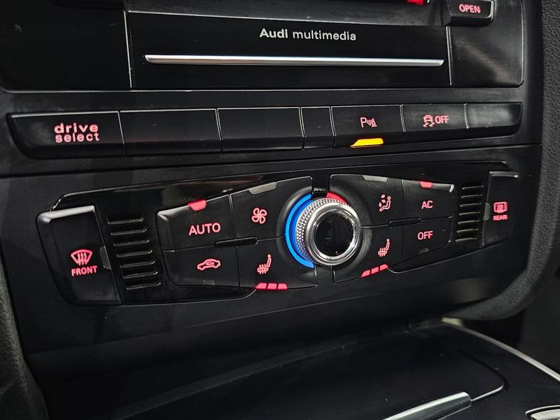 2014 Audi A4 2.0 TFSI Quattro Dynamic B8 photo 19
