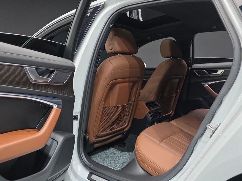 2020 Audi A6 45 TFSI Quattro Premium photo 17