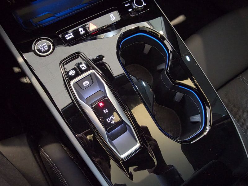 2025 Audi A5 40 TFSI Quattro Advanced photo 9