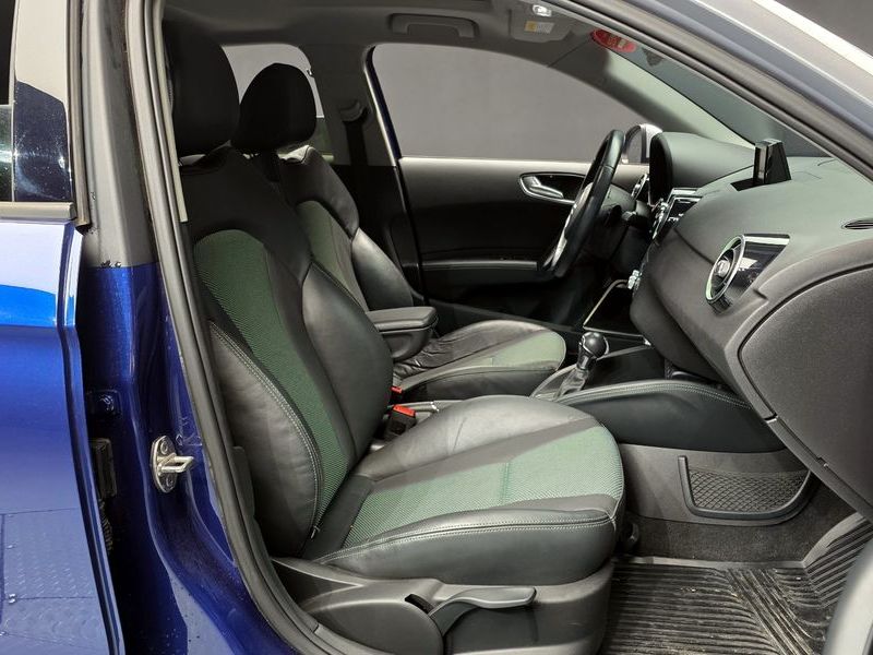 2015 Audi A1 30 TDI Design Edition Sporback photo 10