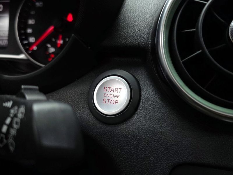 2015 Audi A1 30 TDI Design Edition Sporback photo 18