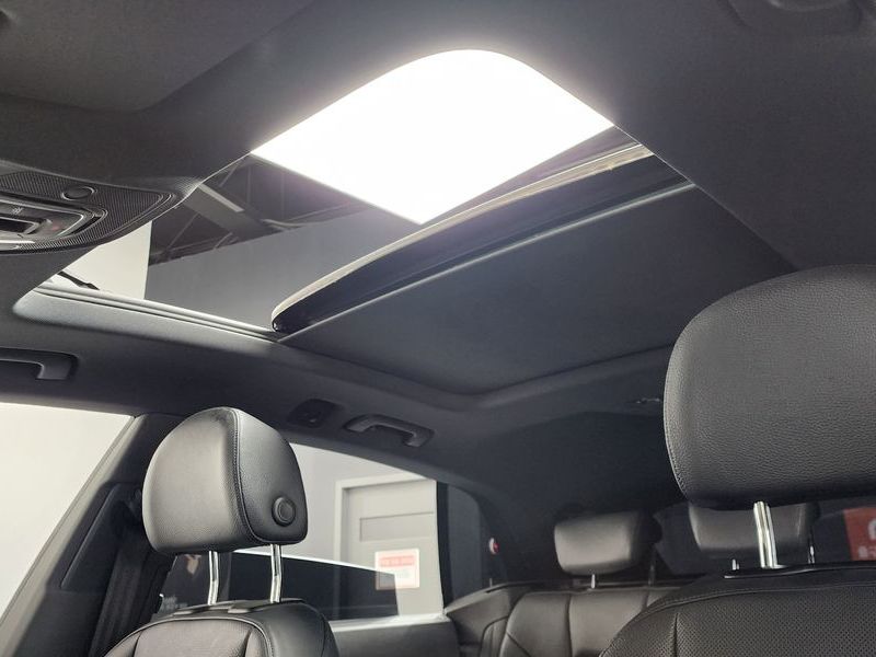 2021 Audi Q8 45 TDI Quattro Premium photo 18