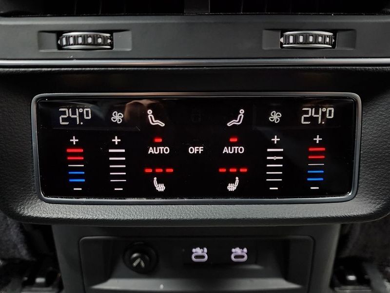 2021 Audi Q8 45 TDI Quattro Premium photo 19