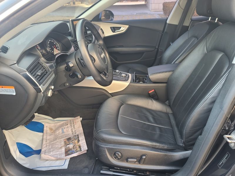 2012 Audi A7 3.0 TFSI Quattro Entry 4G photo 14