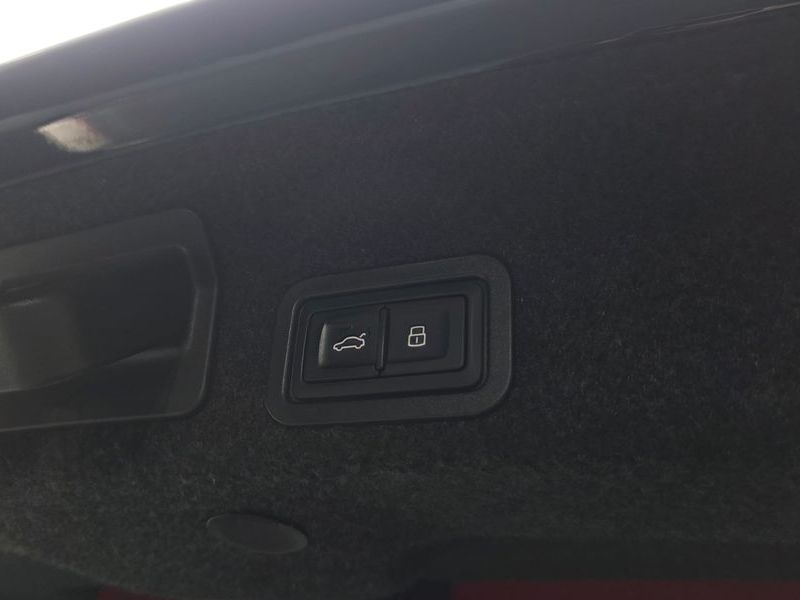2025 Audi A6 40 TDI Premium photo 20