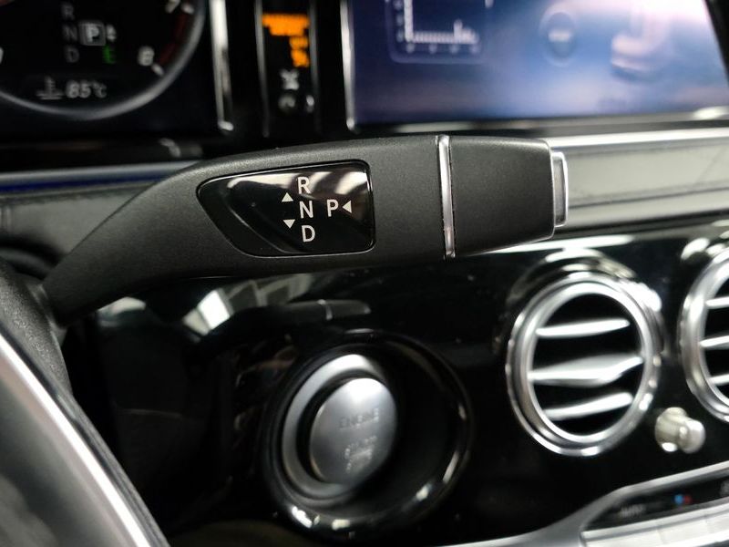 2015 Mercedes-Benz S-Class Maybach S500 photo 9