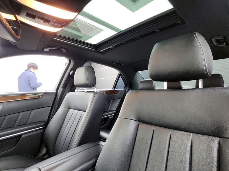 2016 Mercedes-Benz E-Class E300 Elegance photo 18