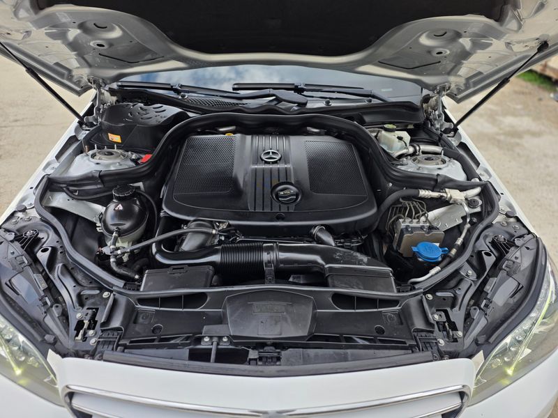 2014 Mercedes-Benz E-Class E220 CDI Avantgarde photo 8