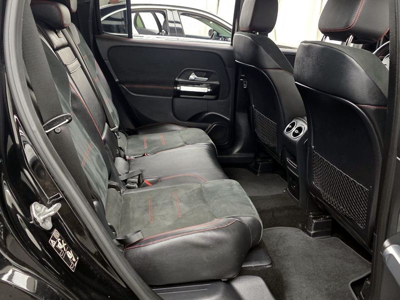 2021 Mercedes-Benz B-Class GLB250 4MATIC photo 12
