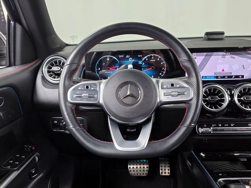 2021 Mercedes-Benz B-Class GLB250 4MATIC photo 13