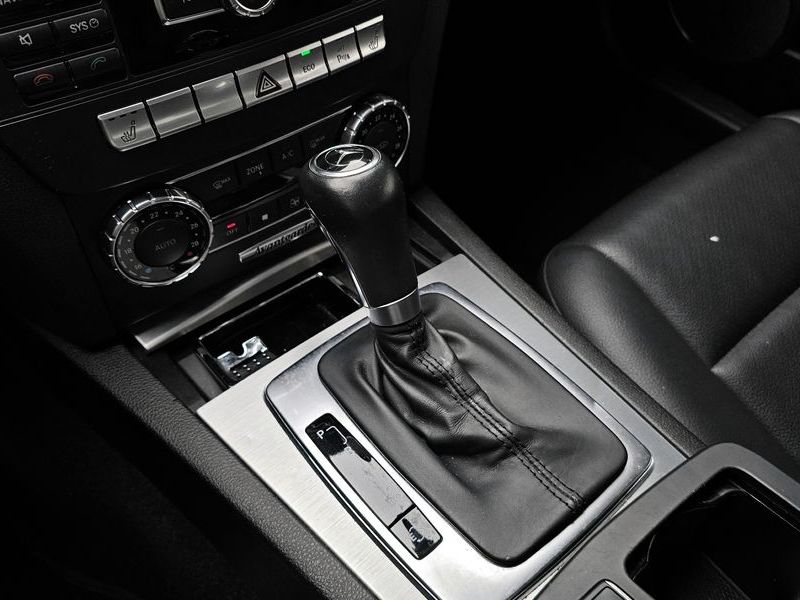 2013 Mercedes-Benz C-Class C220 CDI AVANTGARDE photo 9