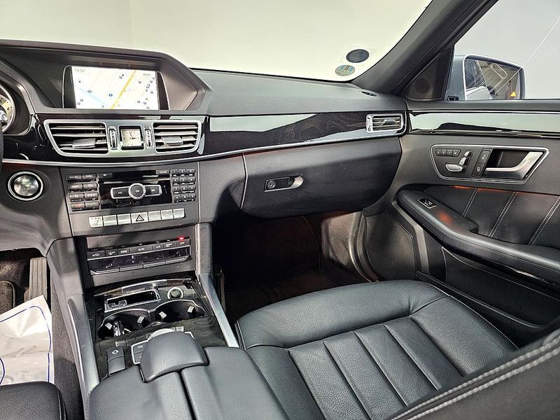2014 Mercedes-Benz E-Class E300 4MATIC Avantgarde photo 10