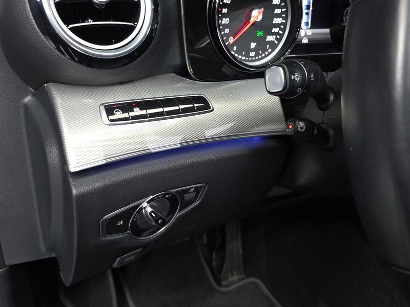 2019 Mercedes-Benz E-Class E300 Avantgarde photo 14