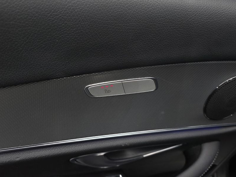 2019 Mercedes-Benz E-Class E300 Avantgarde photo 18