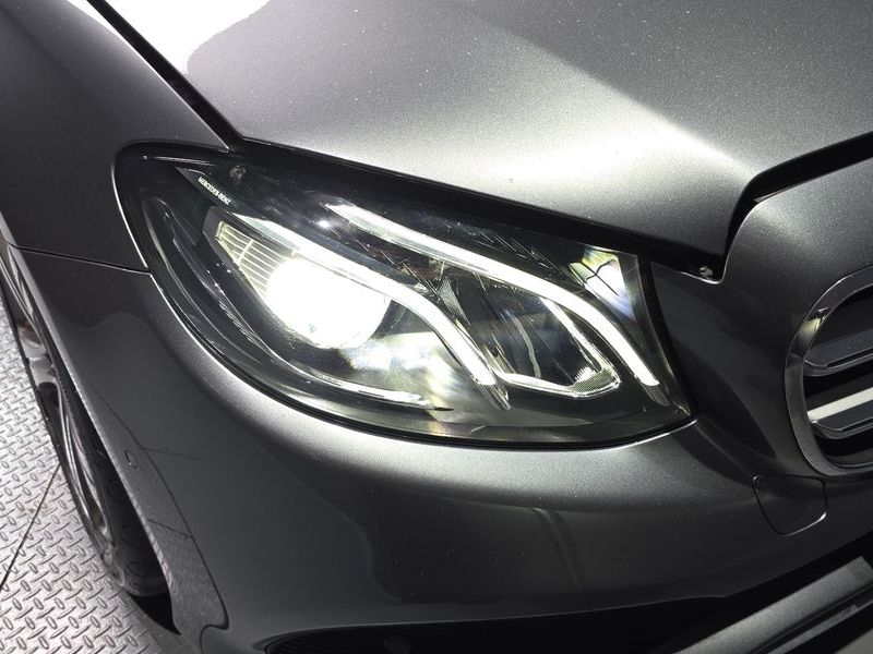 2019 Mercedes-Benz E-Class E300 Avantgarde photo 22