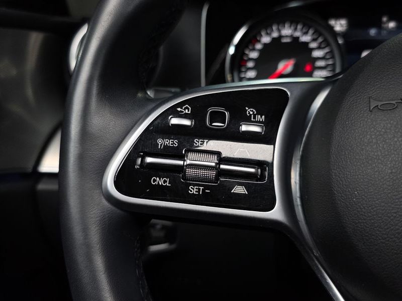 2019 Mercedes-Benz E-Class E300 Avantgarde photo 29
