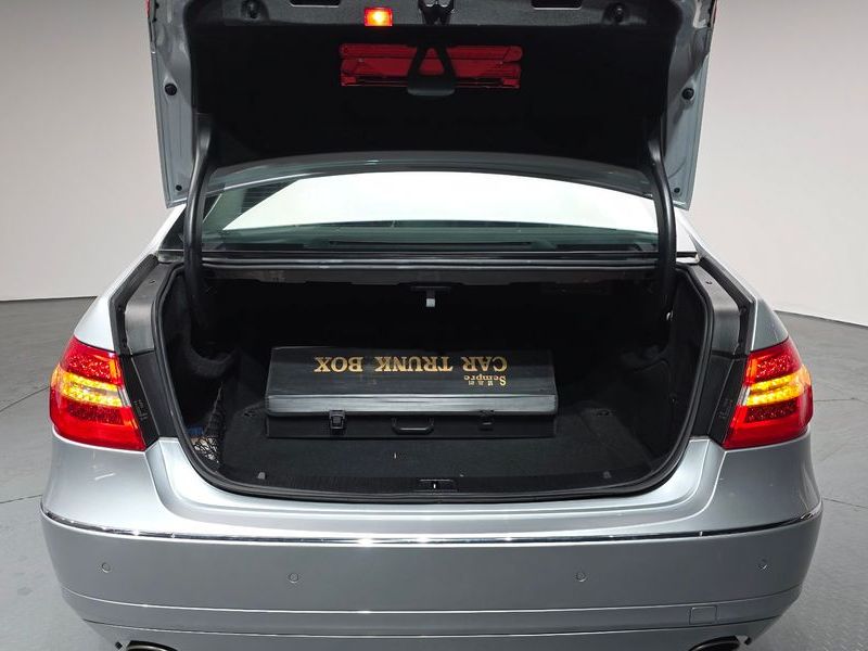 2012 Mercedes-Benz E-Class E300 Elegance photo 20