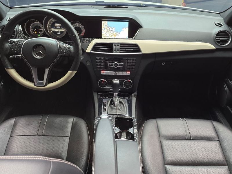 2013 Mercedes-Benz C-Class C200 CGI Avantgarde Style Package photo 7