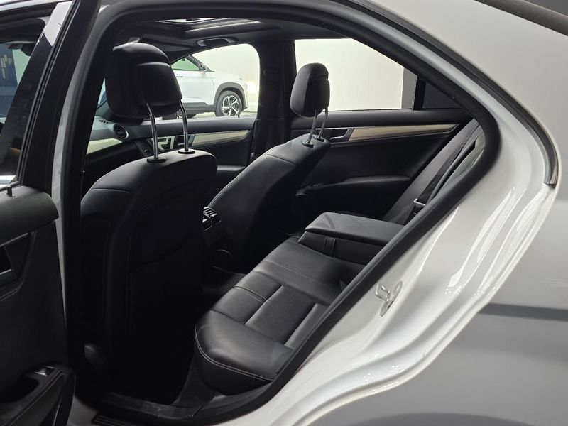 2013 Mercedes-Benz C-Class C200 CGI Avantgarde Style Package photo 11