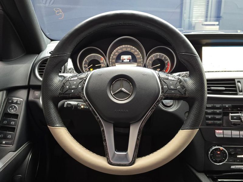 2013 Mercedes-Benz C-Class C200 CGI Avantgarde Style Package photo 13