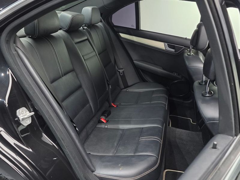2013 Mercedes-Benz C-Class C200 CGI Avantgarde Style Package photo 12
