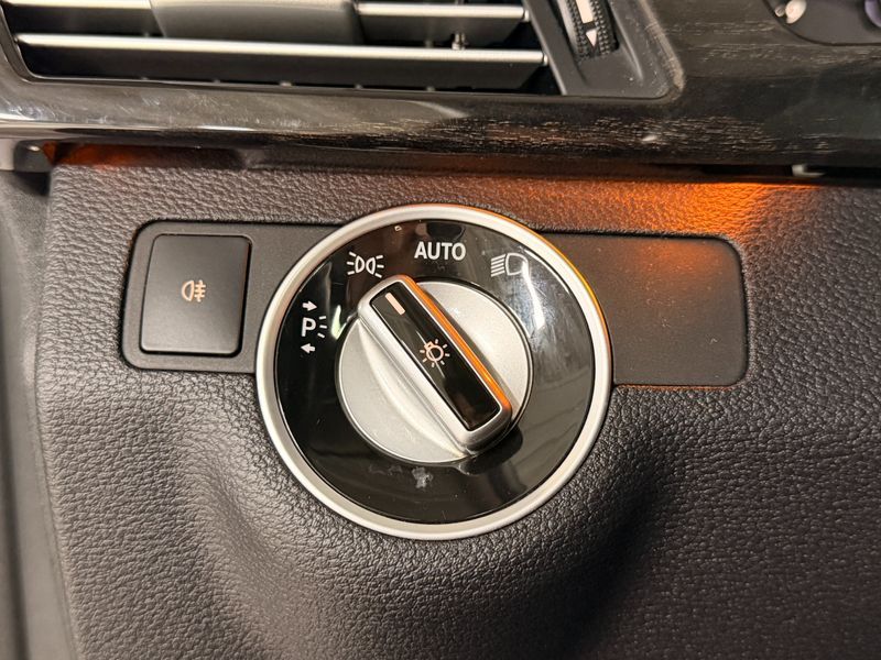 2012 Mercedes-Benz E-Class E350 4MATIC Avantgarde photo 13