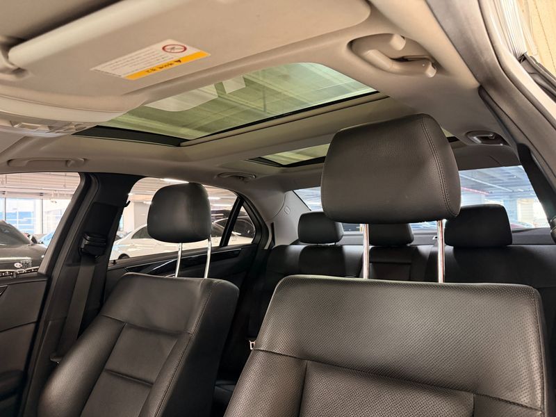 2012 Mercedes-Benz E-Class E350 4MATIC Avantgarde photo 18