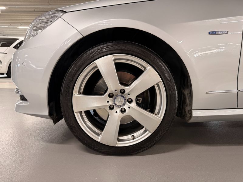 2012 Mercedes-Benz E-Class E350 4MATIC Avantgarde photo 20