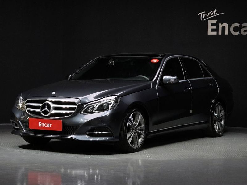 2014 Mercedes-Benz E-Class E300 Avangard photo 1